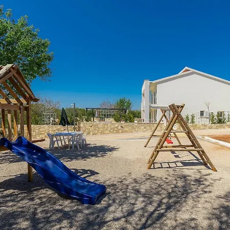 Debora Holiday home Valhova